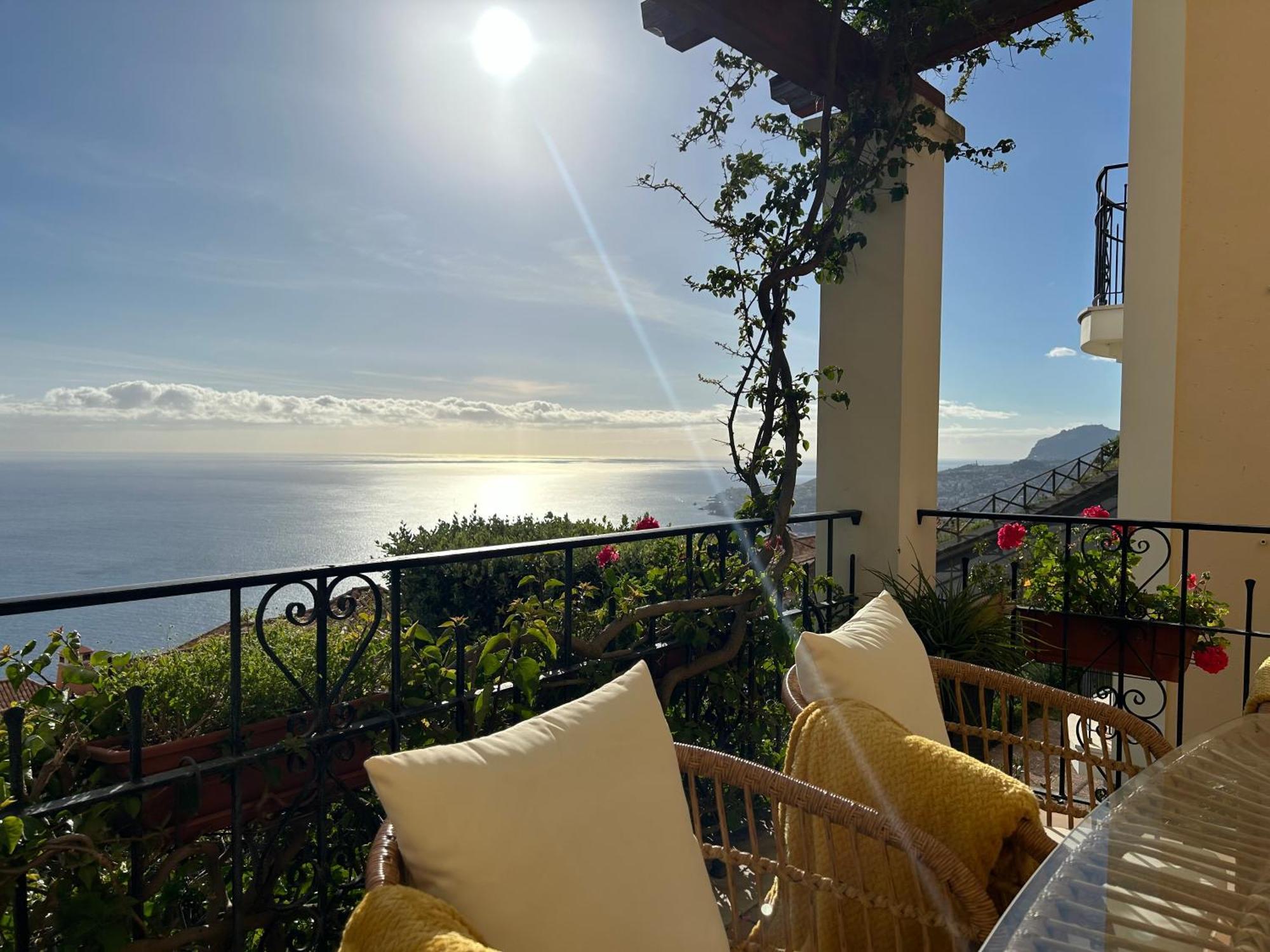 Designed Villa Palheiro Village By Hr Madeira ฟุงชาล ภายนอก รูปภาพ
